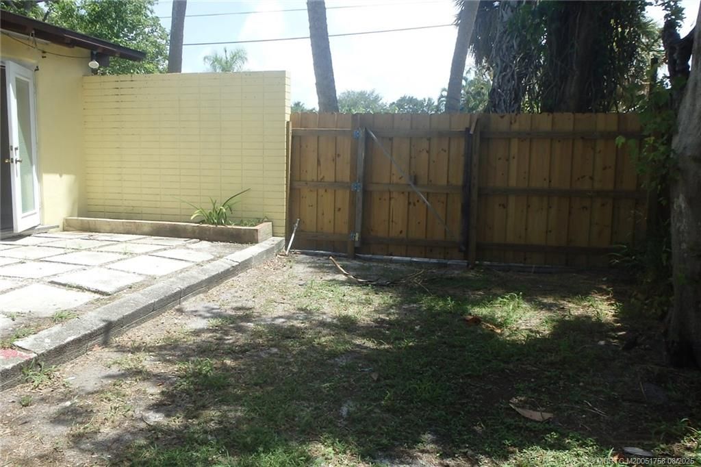 Photo of 1651 SE 8th Street, Stuart, FL 34996 (MLS # M20051758)