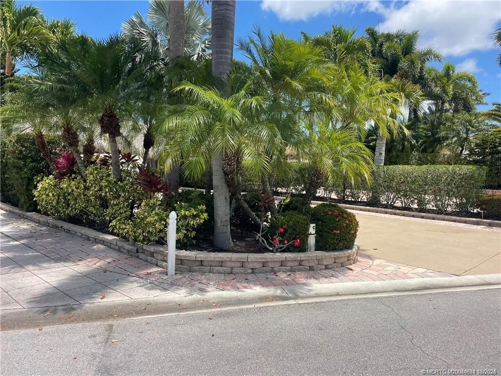 Photo of 9 NW Boundary Drive, Port Saint Lucie, FL 34986 (MLS # M20050578)