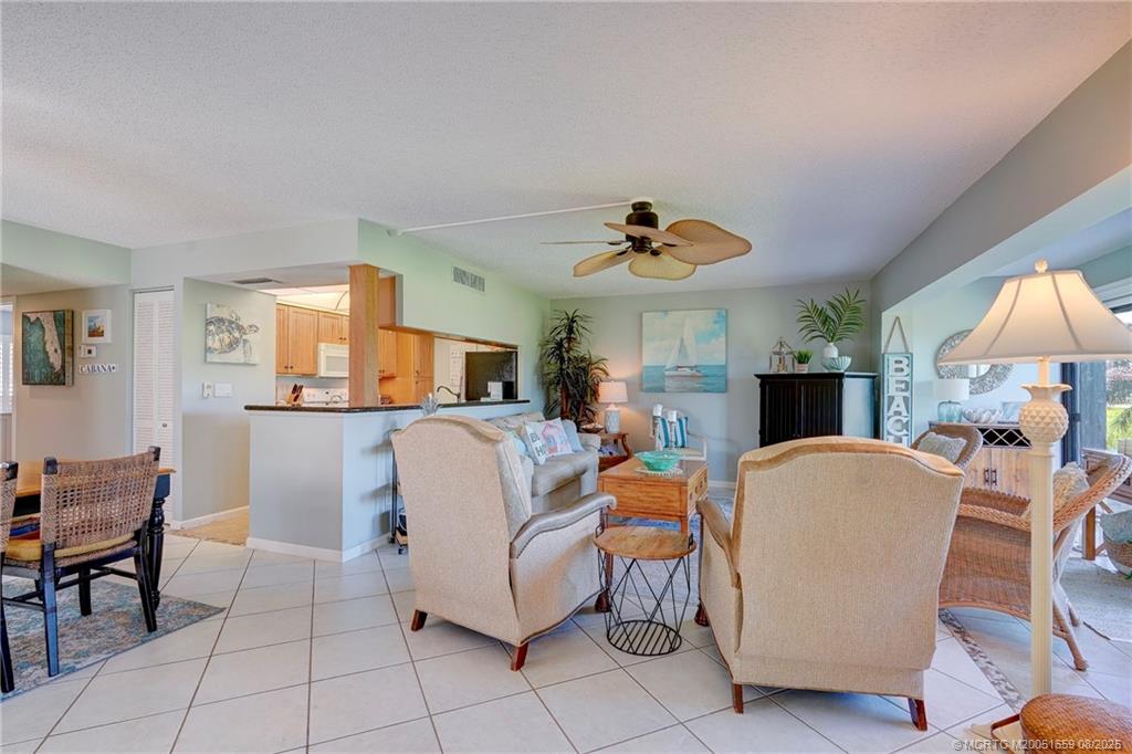 Stuart, Florida 34996, United States, 2 Bedrooms Bedrooms, ,2 BathroomsBathrooms,Residential,Active,185960