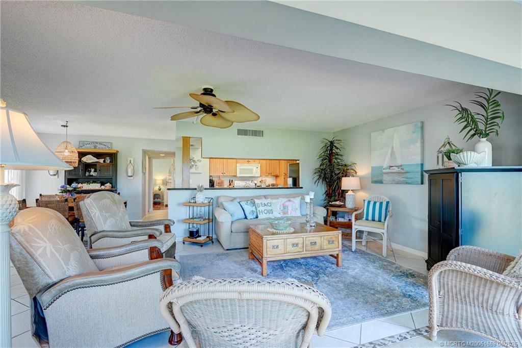 Stuart, Florida 34996, United States, 2 Bedrooms Bedrooms, ,2 BathroomsBathrooms,Residential,Active,185960