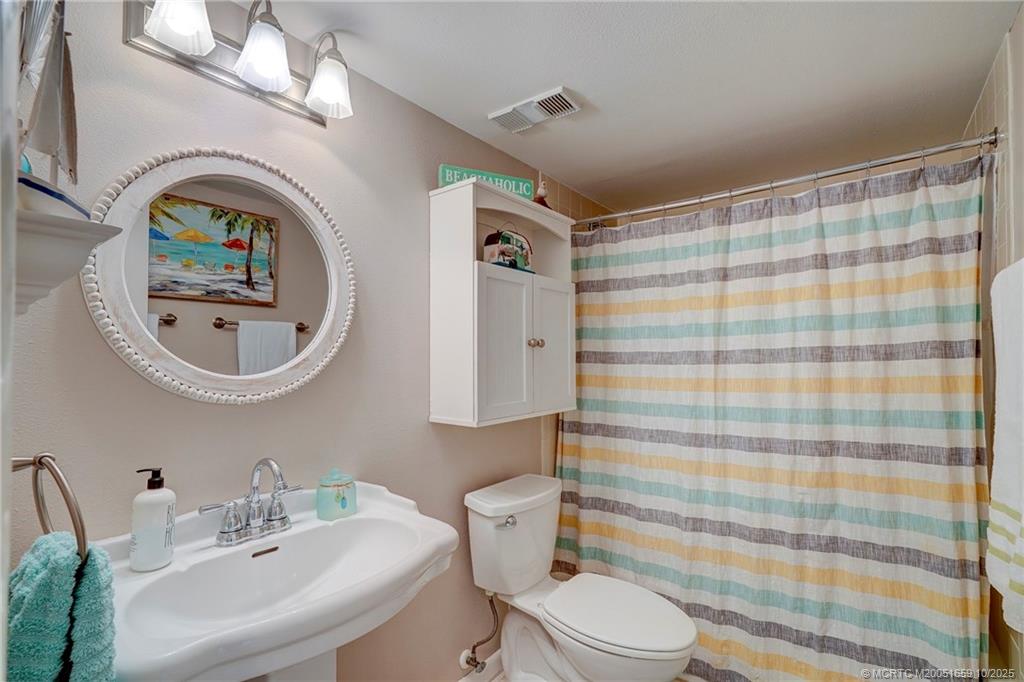 Stuart, Florida 34996, United States, 2 Bedrooms Bedrooms, ,2 BathroomsBathrooms,Residential,Active,185960