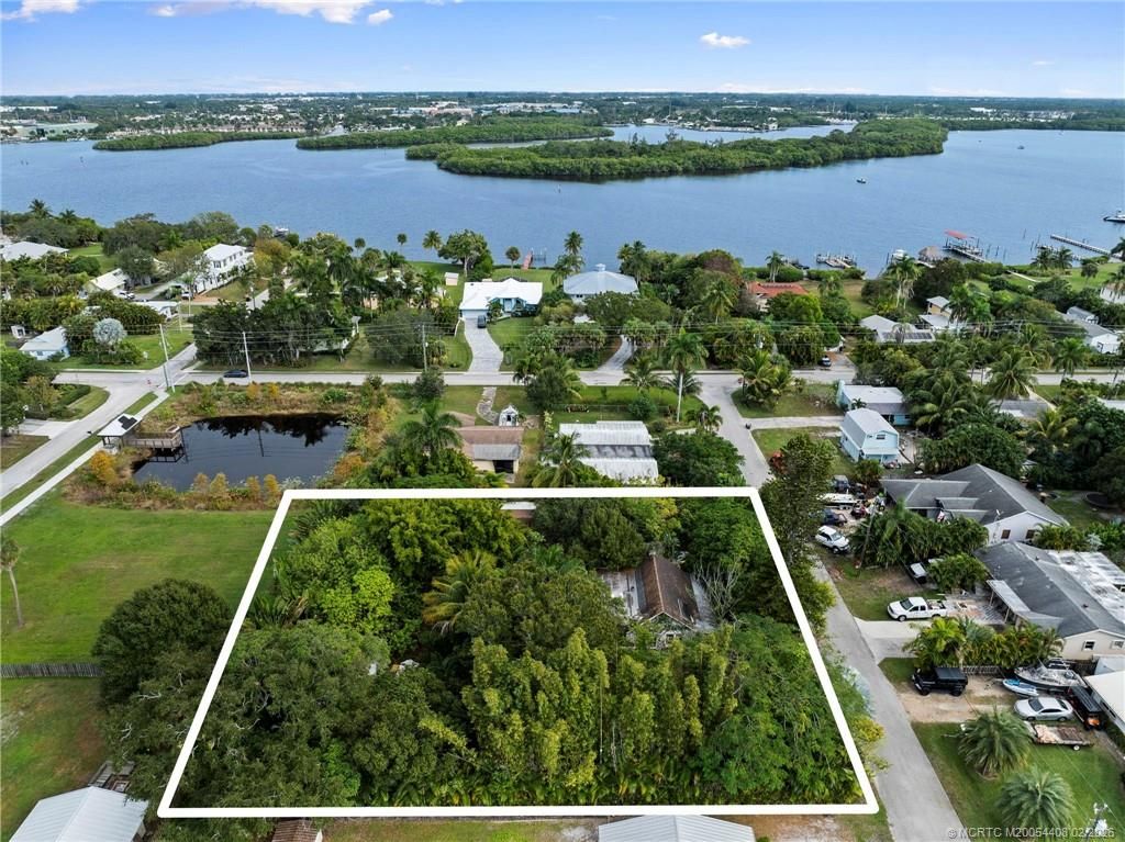 Photo of 895 SW 29th Terrace, Palm City, FL 34990 (MLS # M20054408)