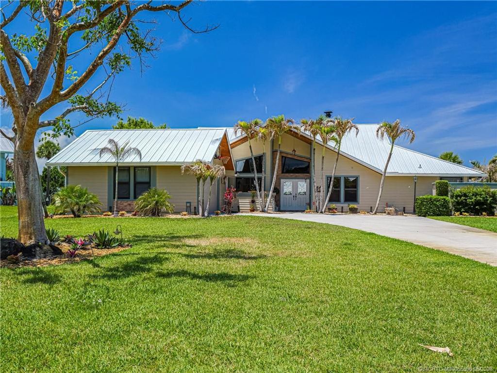 Photo of 841 SW Catalina Street, Palm City, FL 34990 (MLS # M20055596)