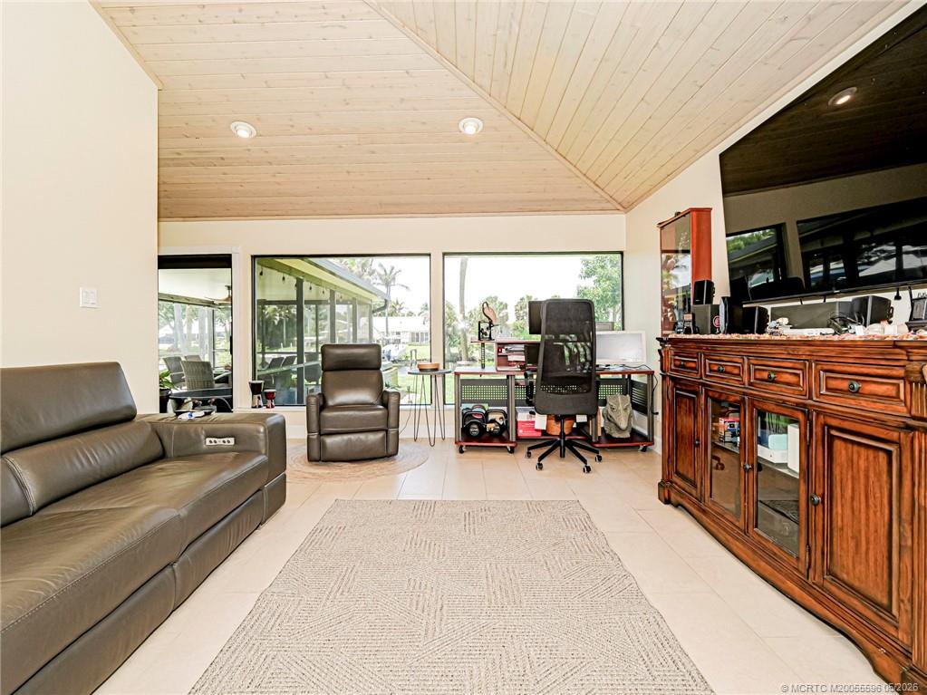 Palm City, Florida, 34990, United States, 4 Bedrooms Bedrooms, ,3 BathroomsBathrooms,Residential,Active,2045493