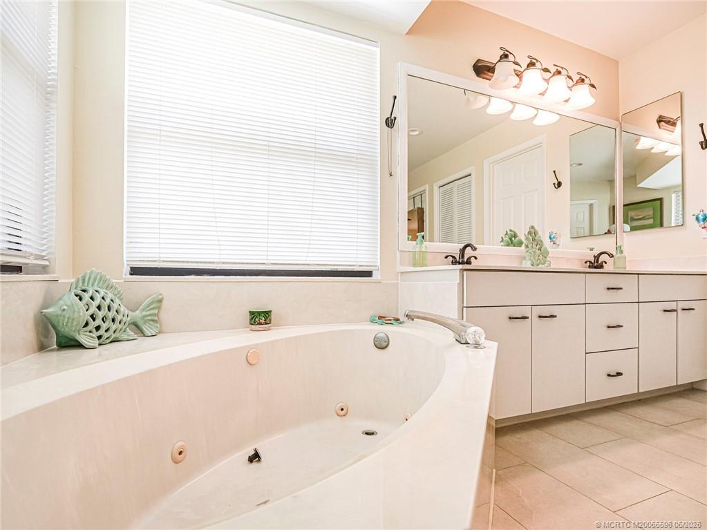 Palm City, Florida, 34990, United States, 4 Bedrooms Bedrooms, ,3 BathroomsBathrooms,Residential,Active,2045493
