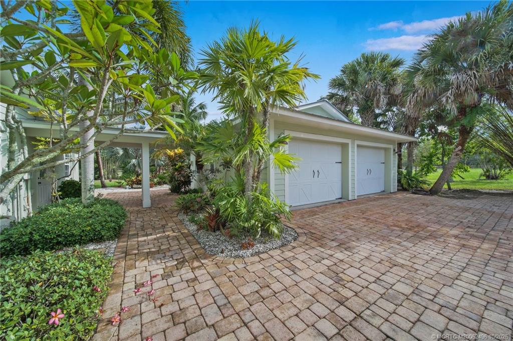 2523 SW Horseshoe Trail