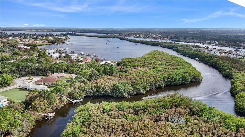 Photo of 279 SE Via Bisento, Port Saint Lucie, FL 34952 (MLS # M20054484)