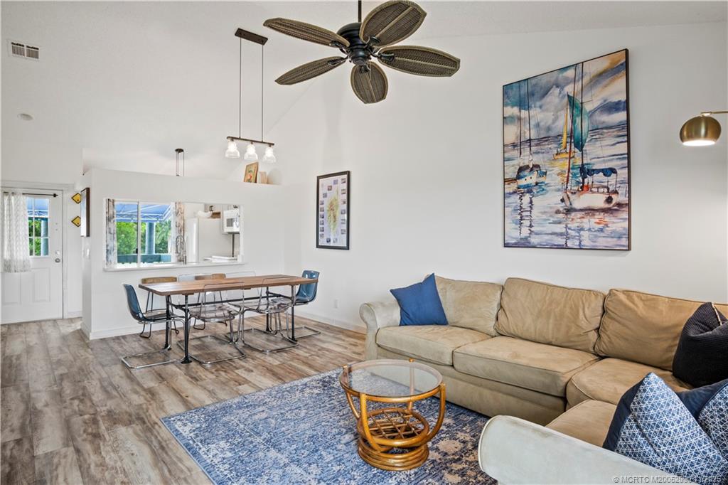 Jensen Beach, Florida 34957, United States, 2 Bedrooms Bedrooms, ,1 BathroomBathrooms,Residential,Active,241107