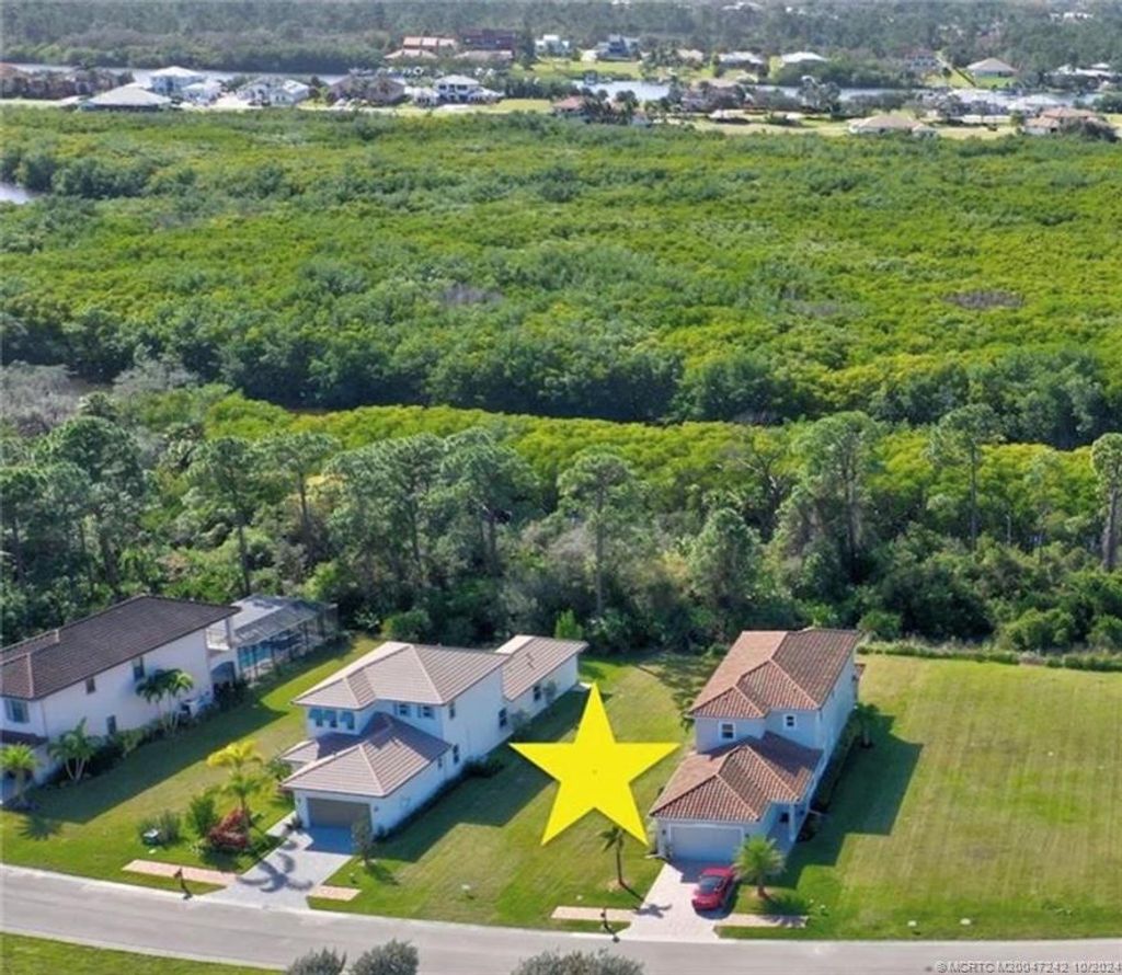 Photo of 207 SE Via Bisento, Port Saint Lucie, FL 34952 (MLS # M20047242)