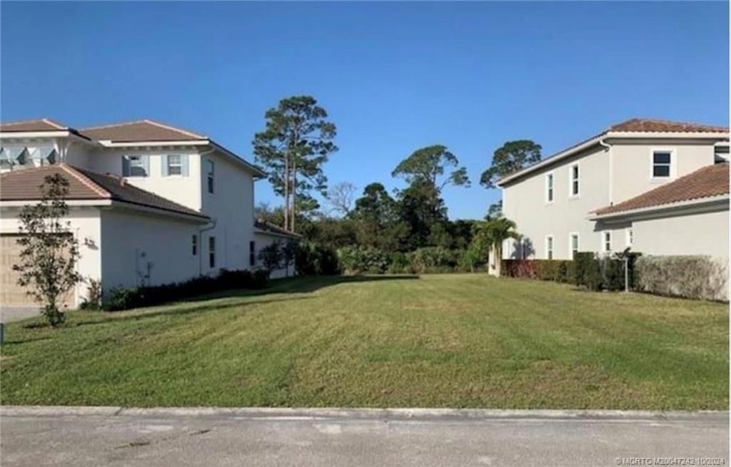 Photo of 207 SE Via Bisento, Port Saint Lucie, FL 34952 (MLS # M20047242)