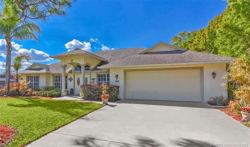 Photo of 3018 SE Dalhart Road, Port Saint Lucie, FL 34952 (MLS # M20054381)