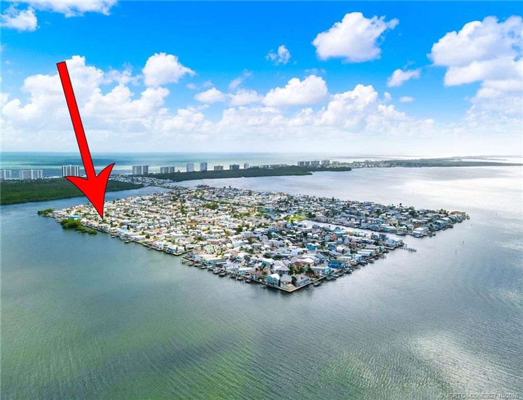 Photo of 551 Nettles Boulevard, Jensen Beach, FL 34957 (MLS # M20052827)