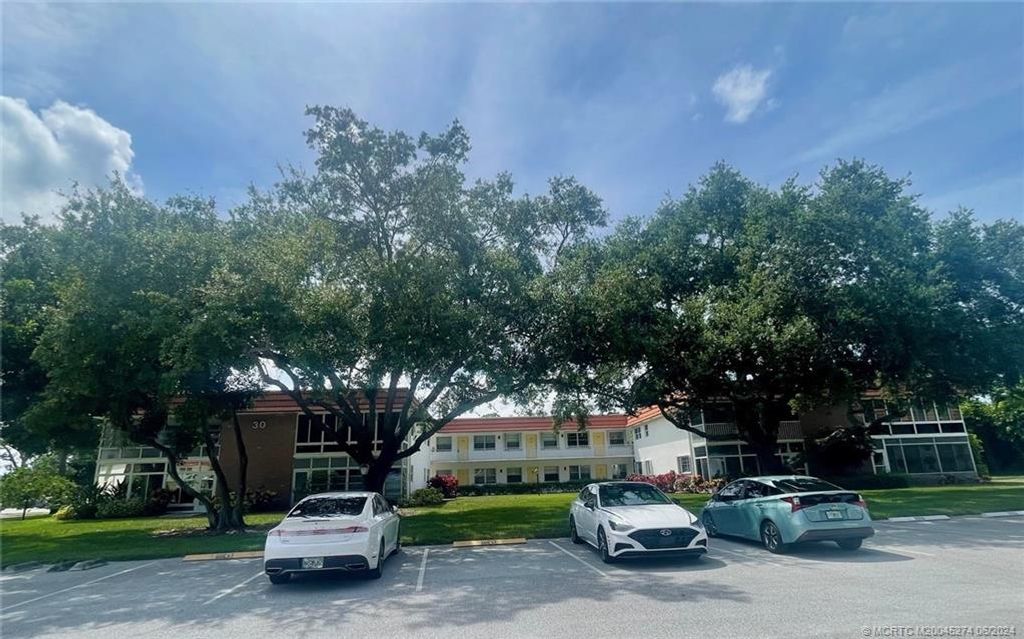 Photo of 1225 NW 21st Street #3010, Stuart, FL 34994 (MLS # M20045274)