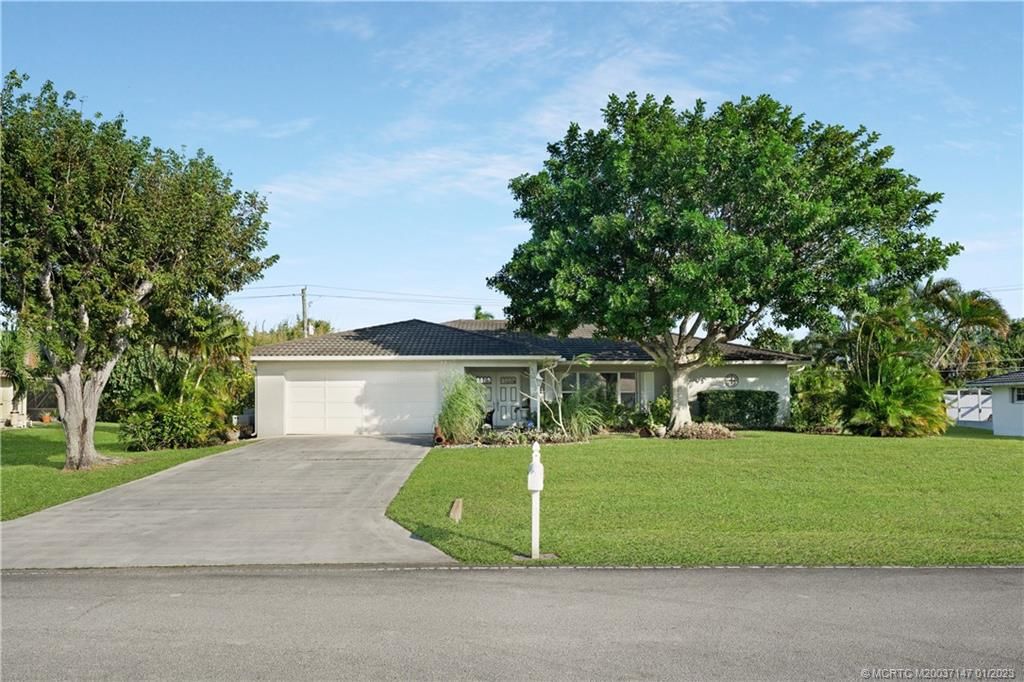 Photo of 2425 NW Everglades Boulevard, Stuart, FL 34994 (MLS # M20037147)