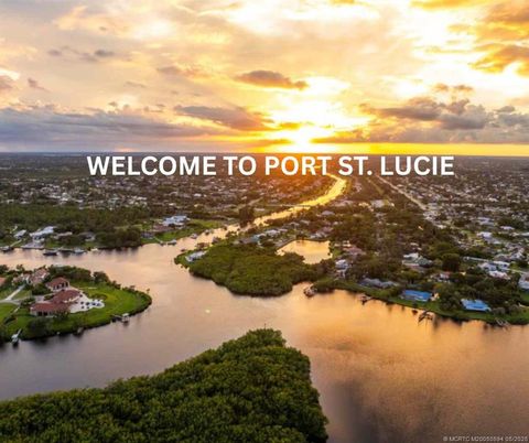 1433 SW Flounder Lane Port Saint Lucie FL 34953