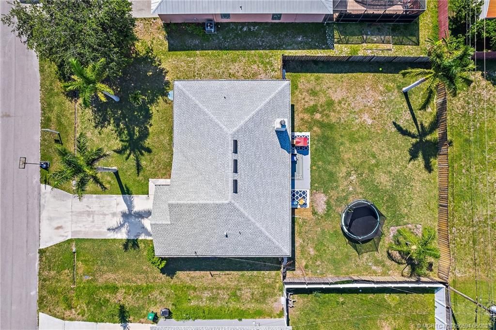 Photo of 1433 SW Flounder Lane, Port Saint Lucie, FL 34953 (MLS # M20050594)