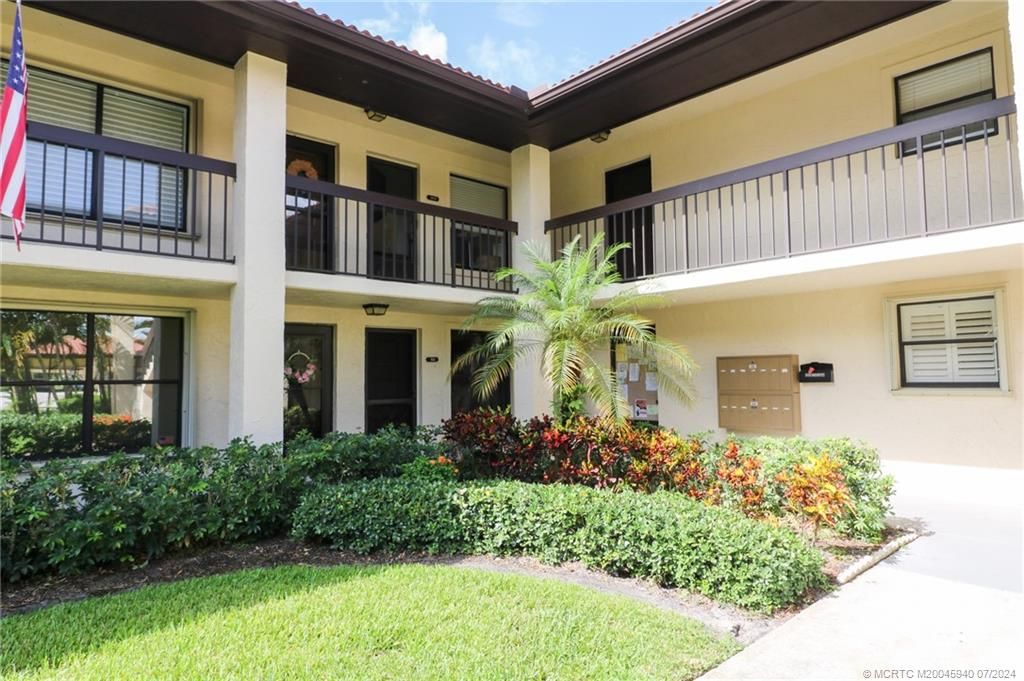 Photo of 31 SW South River Drive #203, Stuart, FL 34997 (MLS # M20045940)