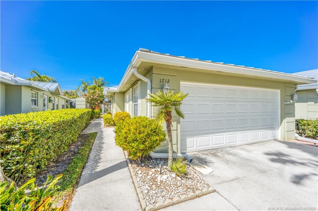 Photo of 1712 SW Springfield Court, Palm City, FL 34990 (MLS # M20040313)