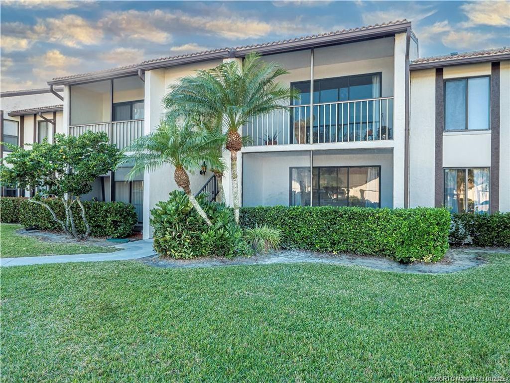 Photo of 1485 SW Silver Pine Way #D1, Palm City, FL 34990 (MLS # M20048573)