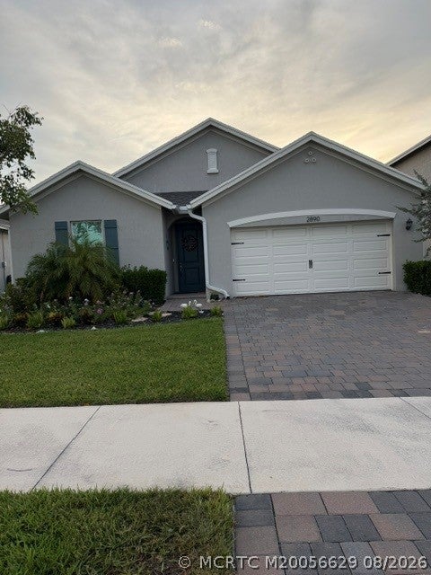 2890 NE Breezeway Circle
