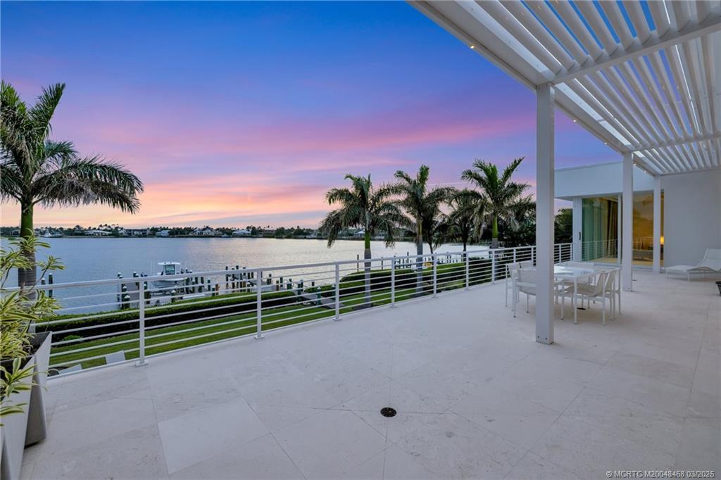 Stuart, Florida 34996, United States, 6 Bedrooms Bedrooms, ,7 BathroomsBathrooms,Residential,Active,18624