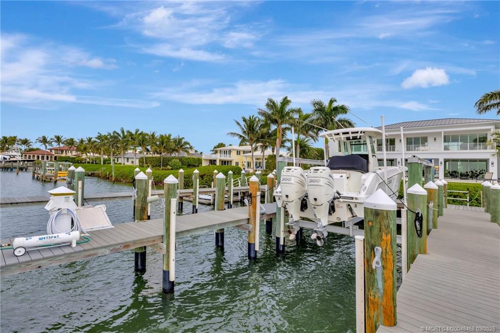 Stuart, Florida 34996, United States, 6 Bedrooms Bedrooms, ,7 BathroomsBathrooms,Residential,Active,18624