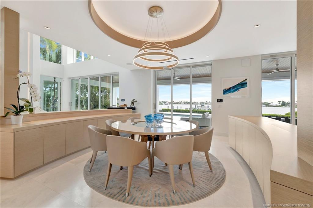 Stuart, Florida 34996, United States, 6 Bedrooms Bedrooms, ,7 BathroomsBathrooms,Residential,Active,18624