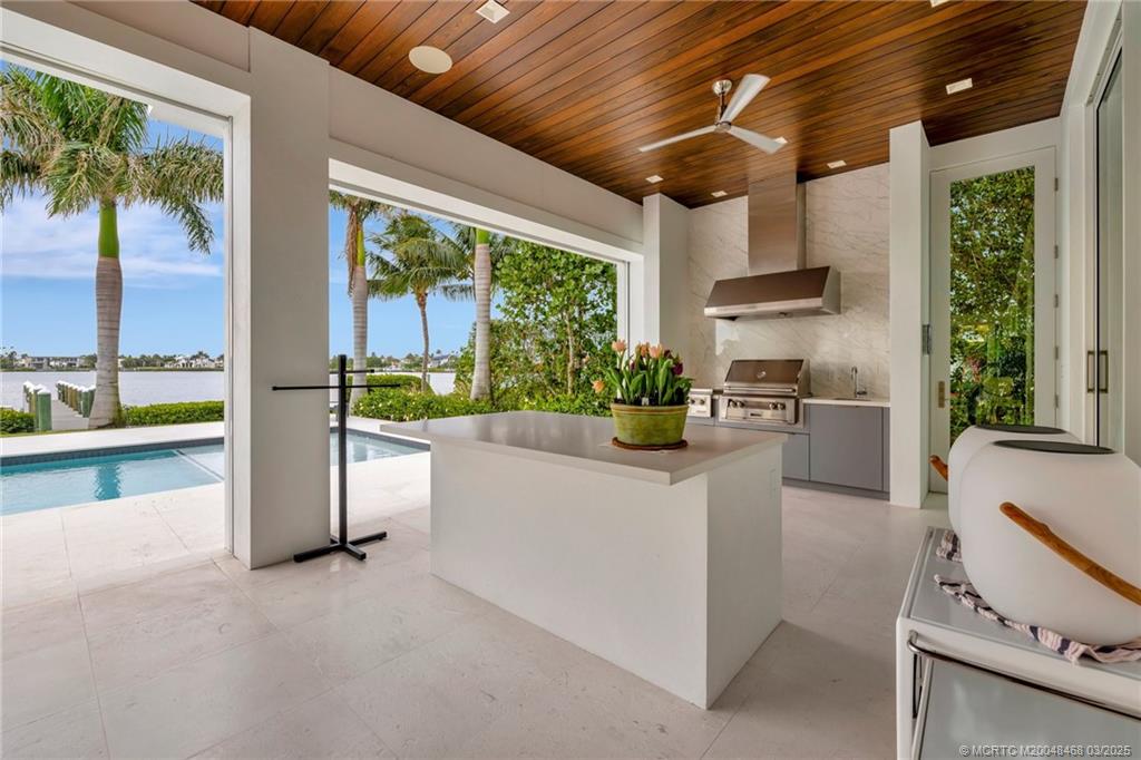 Stuart, Florida 34996, United States, 6 Bedrooms Bedrooms, ,7 BathroomsBathrooms,Residential,Active,18624