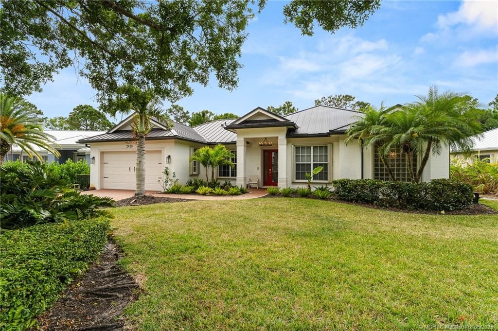 Photo of 2438 SW Carriage Place, Palm City, FL 34990 (MLS # M20050478)