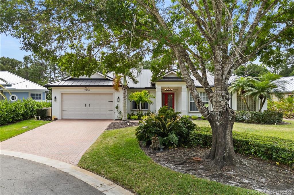 2438 SW Carriage Place