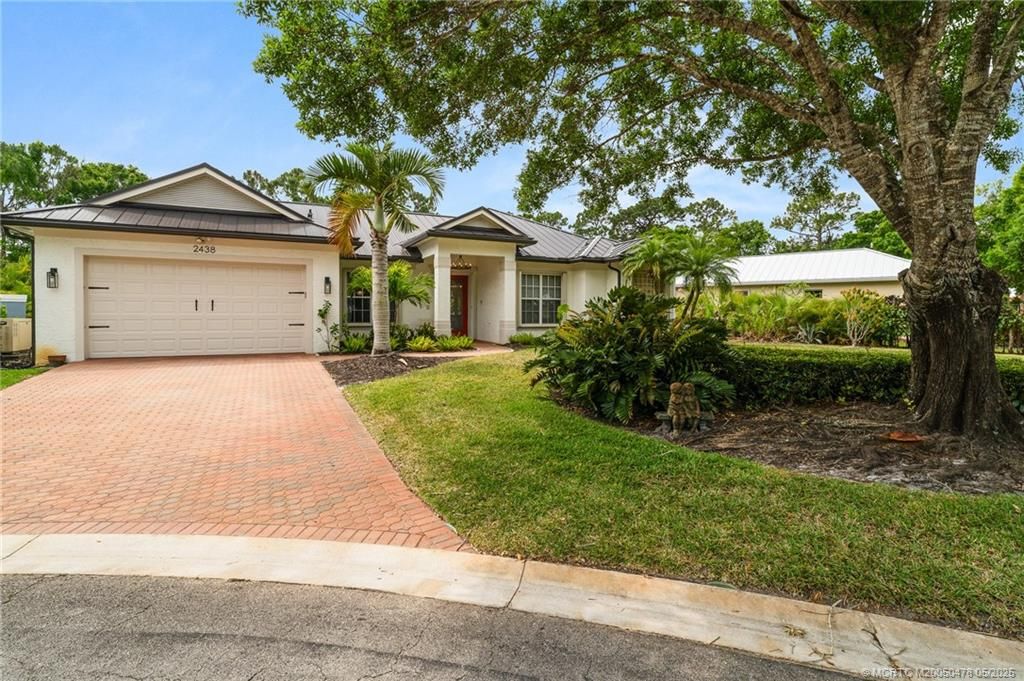 Photo of 2438 SW Carriage Place, Palm City, FL 34990 (MLS # M20050478)