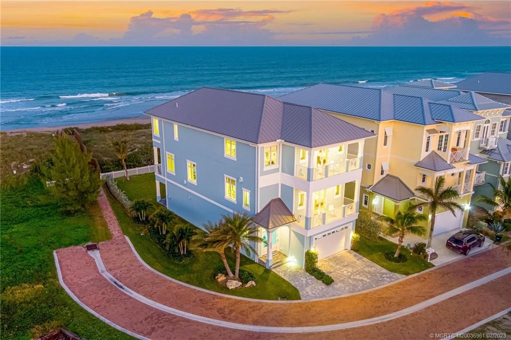 Photo of 4800 Watersong Way, Hutchinson Island South, FL 34949 (MLS # M20036961)