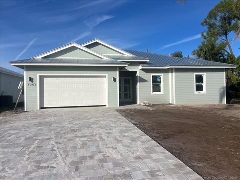 Photo of 1063 NW 12th Terrace, Stuart, FL 34994 (MLS # M20053507)