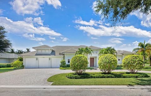 Photo of 7748 SE Manhasset Place, Hobe Sound, FL 33455 (MLS # M20052427)