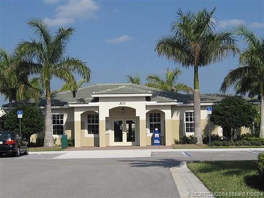 Photo of 1561 SE HAMPSHIRE Way, Stuart, FL 34994 (MLS # M20042559)