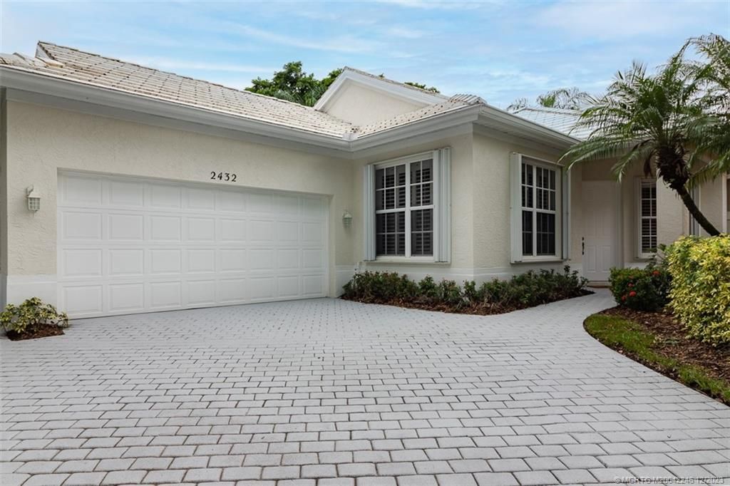 Photo of 2432 SW Brookwood Lane, Palm City, FL 34990 (MLS # M20042246)