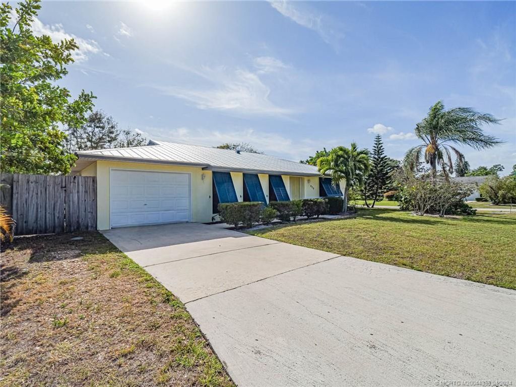 Photo of 679 SE Forgal Street, Port Saint Lucie, FL 34983 (MLS # M20044335)
