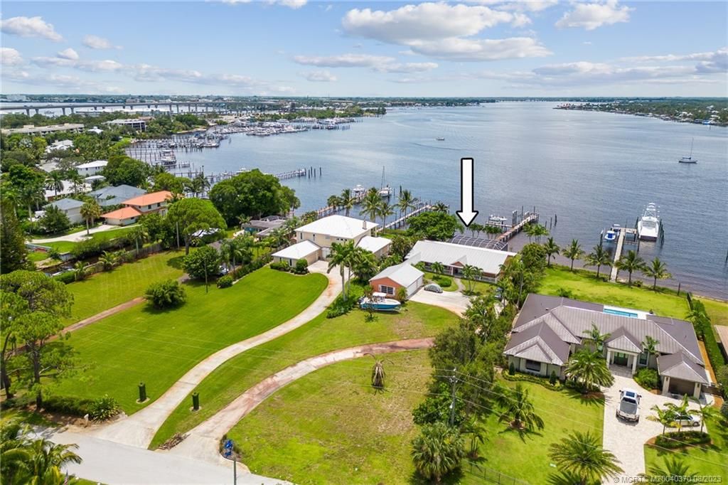 Photo of 711 NW Sunset Drive, Stuart, FL 34994 (MLS # M20040370)