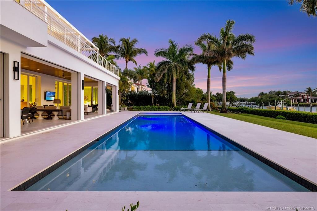 Stuart, Florida 34996, United States, 6 Bedrooms Bedrooms, ,7 BathroomsBathrooms,Residential,Active,225209