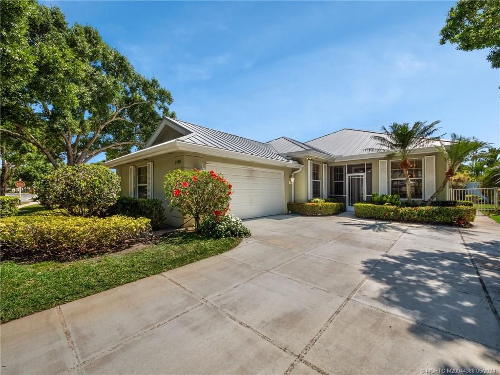 Photo of 2185 SW Mayflower Drive, Palm City, FL 34990 (MLS # M20044388)