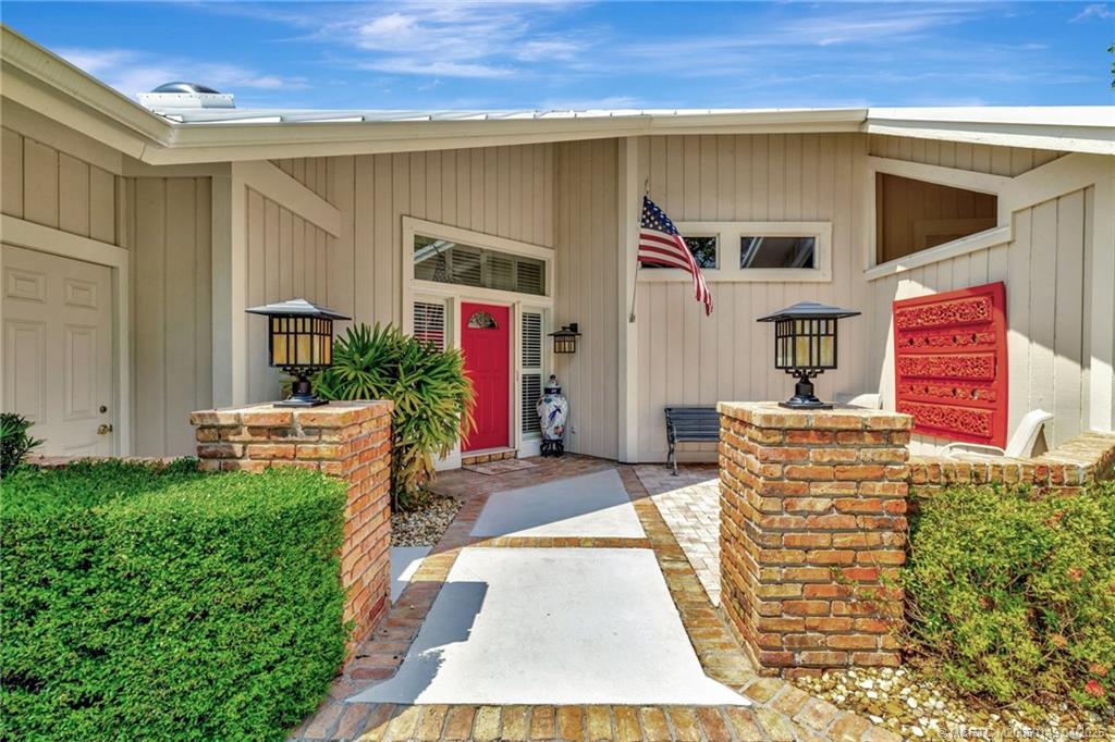 5903 SE Glen Eagle Way