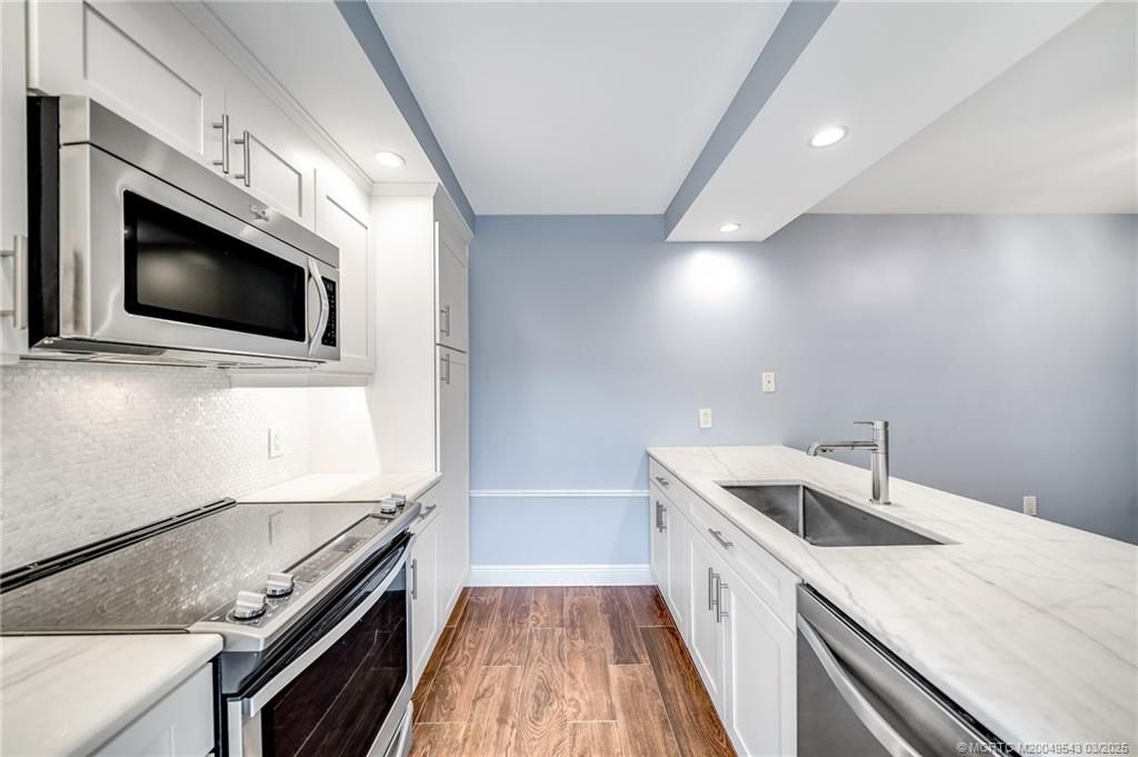 Photo of 2991 SW Sunset Trace Circle, Palm City, FL 34990 (MLS # M20049543)