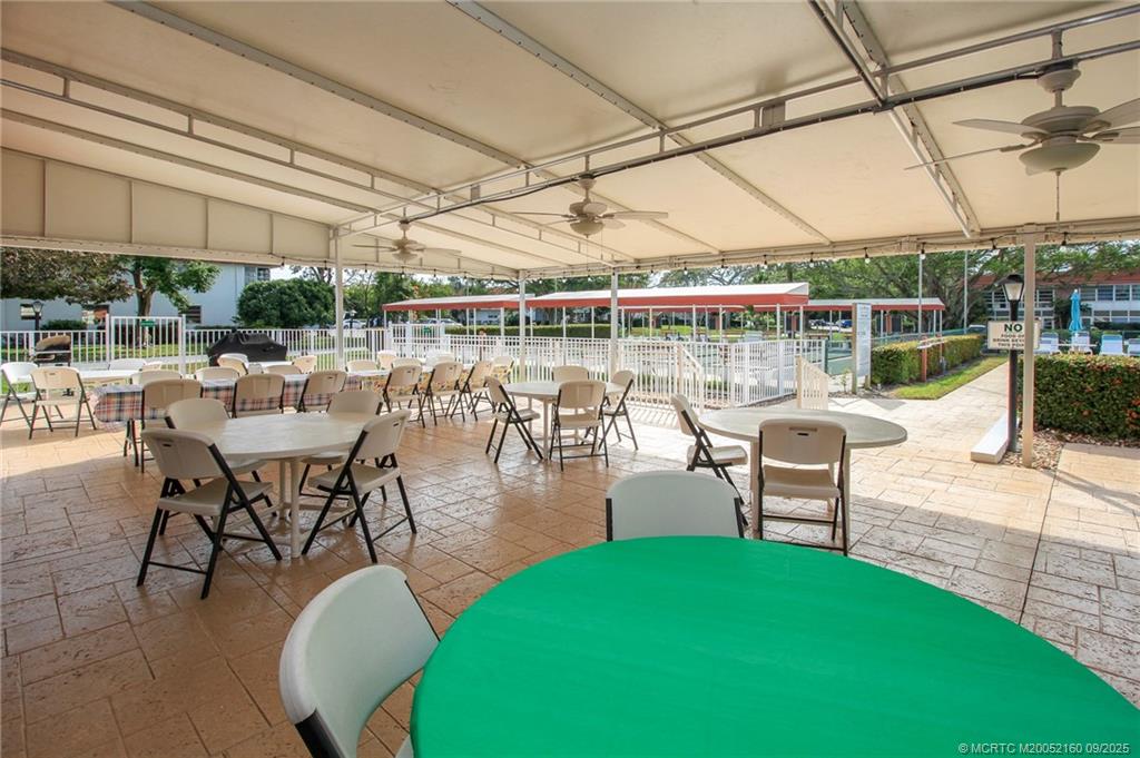 Stuart, Florida 34996, United States, 2 Bedrooms Bedrooms, ,2 BathroomsBathrooms,Residential,Pending,207836