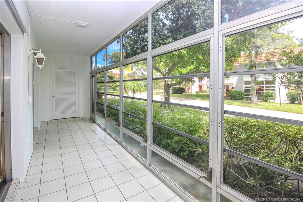 Stuart, Florida 34996, United States, 2 Bedrooms Bedrooms, ,2 BathroomsBathrooms,Residential,Pending,207836