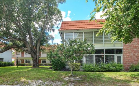 Photo of 2600 SE Ocean Boulevard #O6, Stuart, FL 34996 (MLS # M20052160)