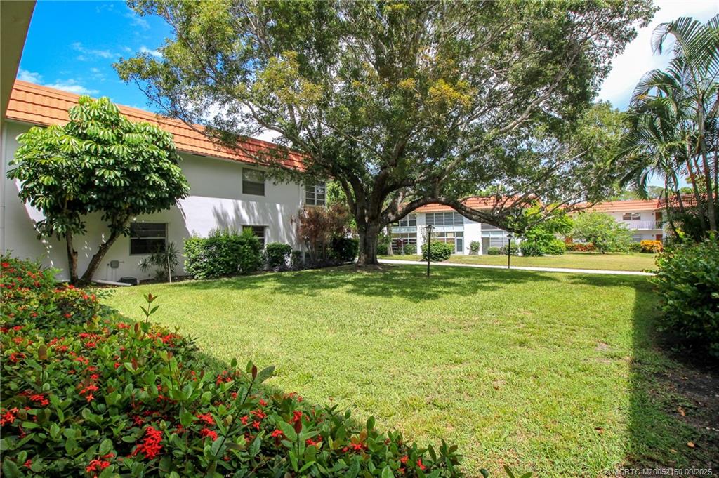 Stuart, Florida 34996, United States, 2 Bedrooms Bedrooms, ,2 BathroomsBathrooms,Residential,Pending,207836