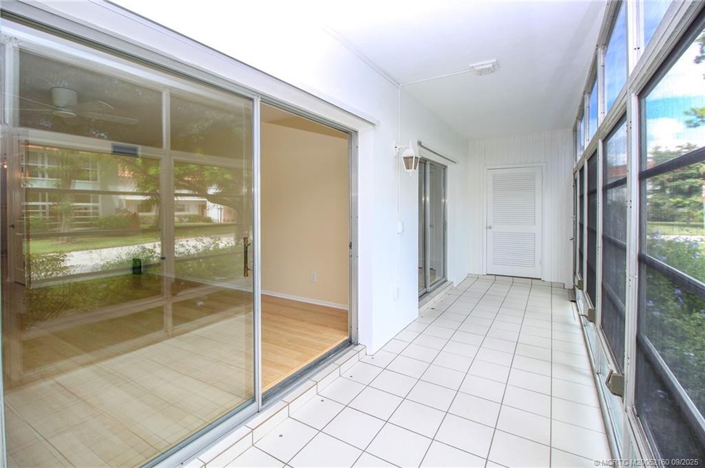 Stuart, Florida 34996, United States, 2 Bedrooms Bedrooms, ,2 BathroomsBathrooms,Residential,Pending,207836