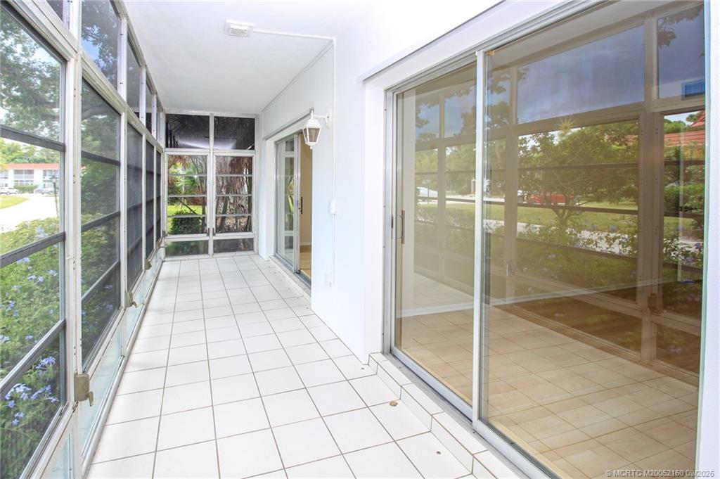 Stuart, Florida 34996, United States, 2 Bedrooms Bedrooms, ,2 BathroomsBathrooms,Residential,Pending,207836