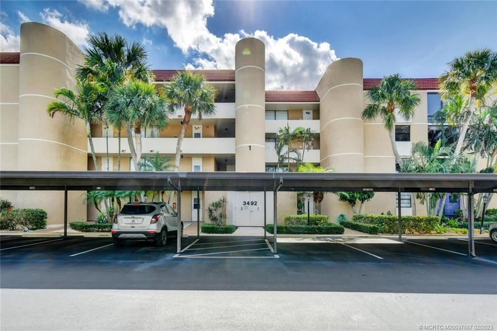 Photo of 3492 NE Causeway Boulevard #1-304, Jensen Beach, FL 34957 (MLS # M20037887)