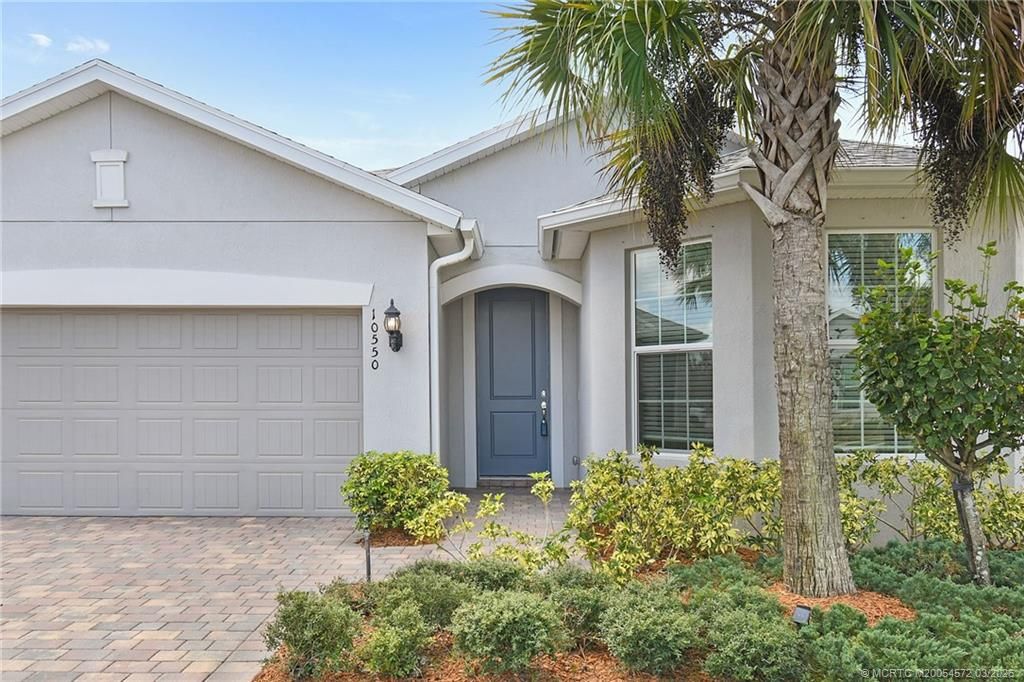 Photo of 10550 SW Captiva Drive, Port Saint Lucie, FL 34987 (MLS # M20054572)